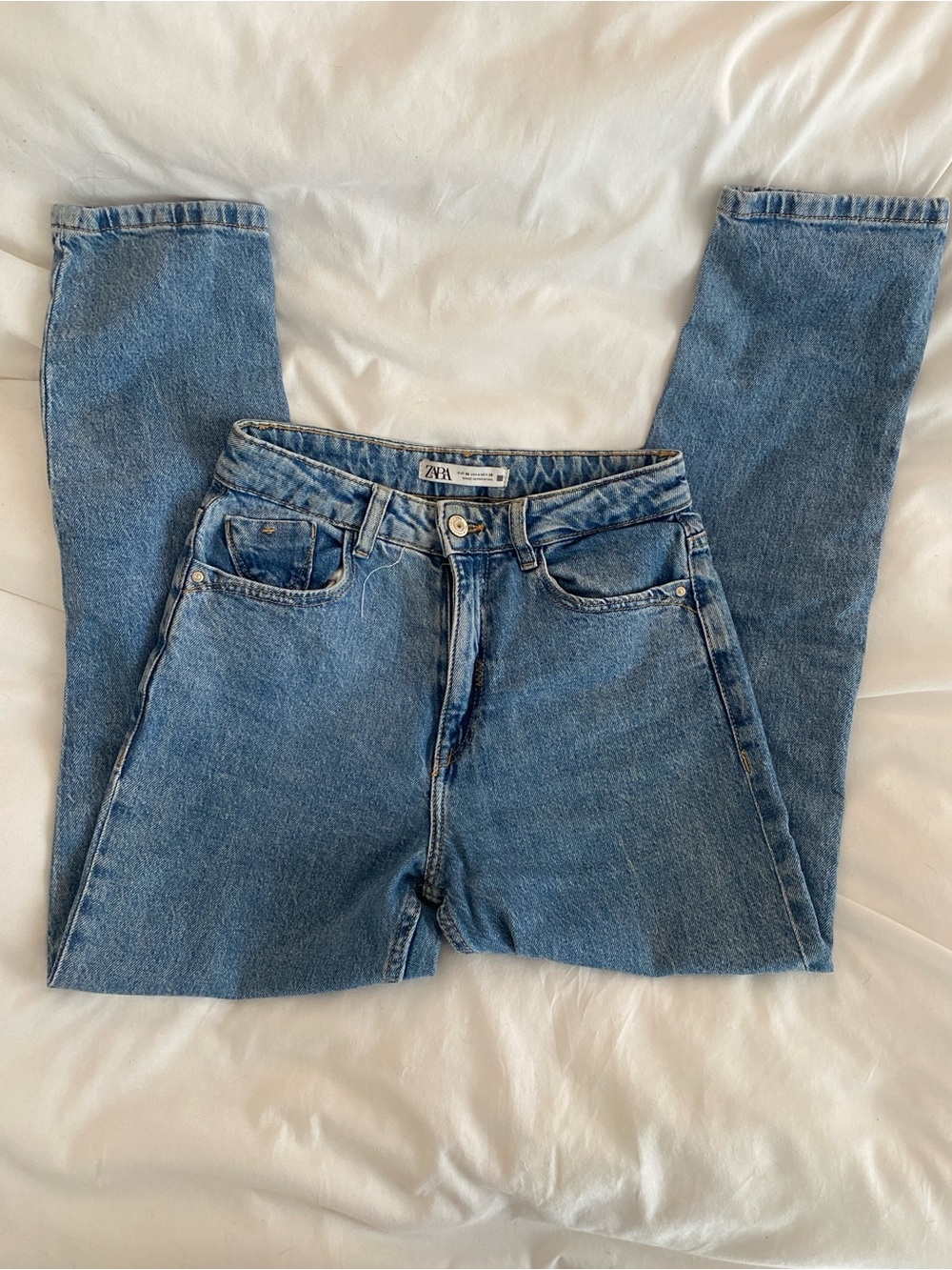 Zara mid waist mom jeans